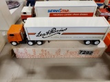 Winross Truck Tractor With Van Trailer