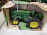 Ertl John Deere M  Tractor
