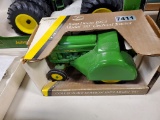 Ertl 1953 John Deere 60 Orchard Tractor