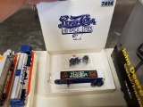 Winross Truck Tractor With Van Trailer