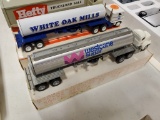 Winross Truck Tractor With Tank Trailer