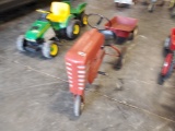 Pedal Tractor Massey Ferguson