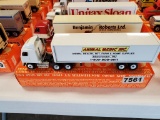 Winross Truck Tractor With Van Trailer
