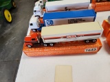 Winross Truck Tractor With Van Trailer