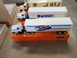 Winross Truck Tractor With Van Trailer