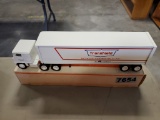 Winross Truck Tractor With Van Trailer