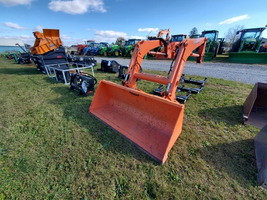 Kubota LA1154 Loader