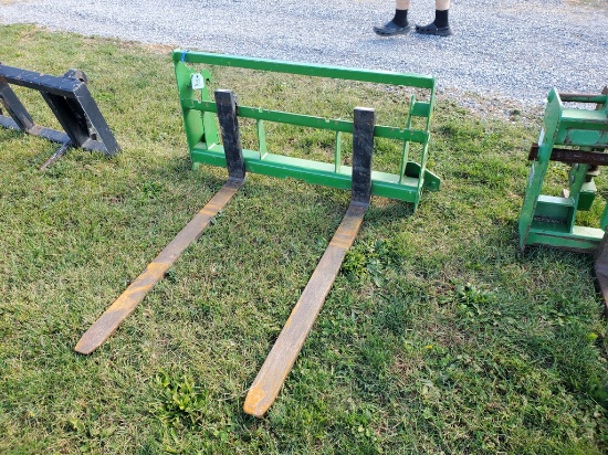 Frontier  Pallet Forks