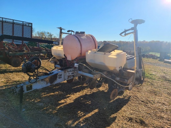 New Idea 9800 Corn Planter