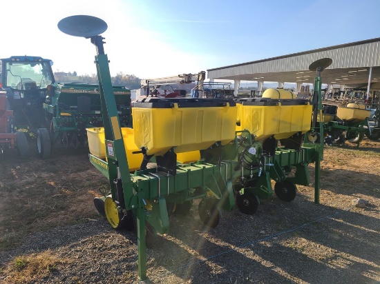 John Deere  Corn Planter