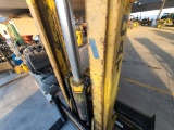 Cat  Forklift Mast