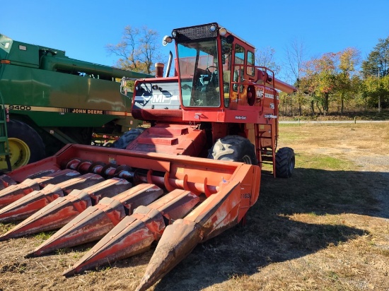 Massey Ferguson 750 Combine 'Runs & Operates'