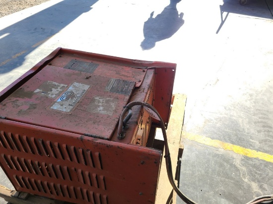 GNB  Forklift Charger