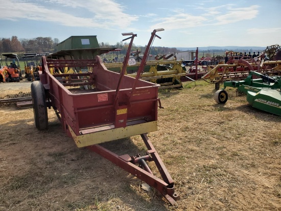 New Holland 200 Manure Spreader