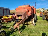 New Holland 2000 Big Square Baler