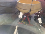 Vicon  Horn Spreader