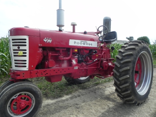 1956 International 450 Tractor