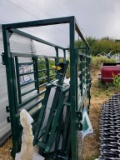Great Bear  Cattle Squeeze Chute 'NEW'