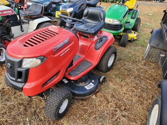 Troy-Bilt Bronco Riding Tractor 'AS-IS'