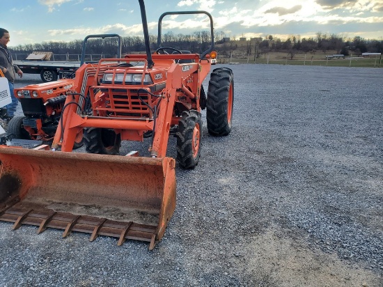 Kubota L3650 Compact Loader Tractor 'Ride & Drive'