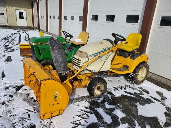 Cub Cadet HDS3186 Riding Tractor  'Ride & Drive'