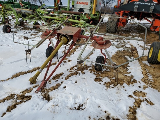 Hesston 3710 Tedder