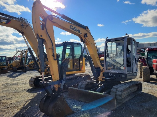 Gehl 6003 Mini Excavator 'Ride & Drive'