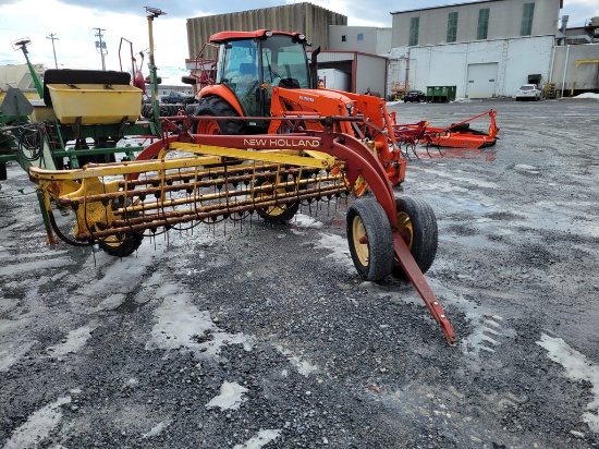 New Holland 260 Rake