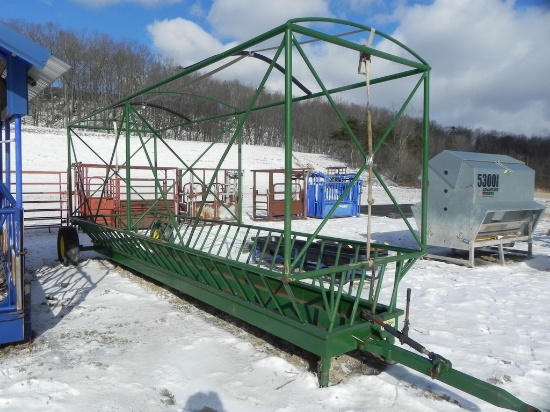 Stoltzfus  Bale Feeder