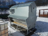 Advantage 5300HD Feeder