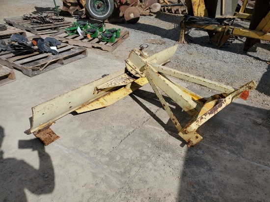 Grove  700 Back Blade