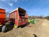 Gruett's 5900 Forage Wagon