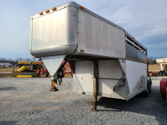 2002 Shoops  Gooseneck Horse Trailer 'Title in the Office'