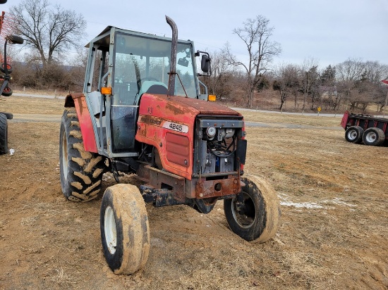 Massey Ferguson 4245 Tractor 'Ride & Drive'