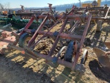 International 5500 Chisel Plow