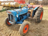 Fordson Dextra Tractor 'Runs & Operates'