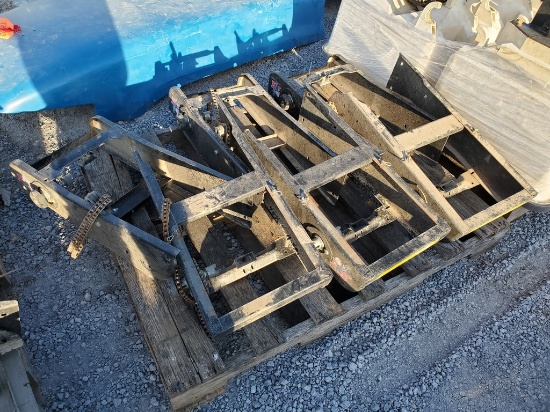 Kinze  Seed Box Brackets