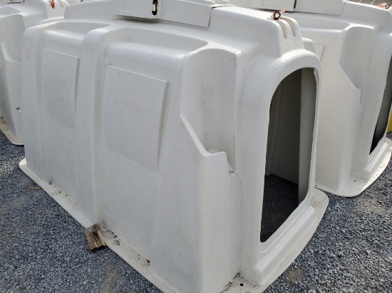 Agri-Plastics  Calf Hutch
