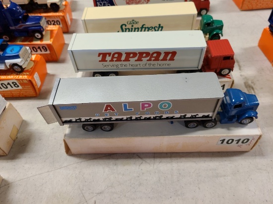Winross Truck With Van Trailer