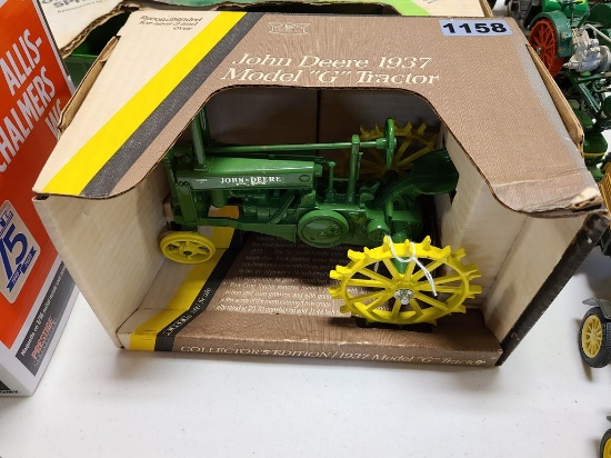 Ertl  Tractor