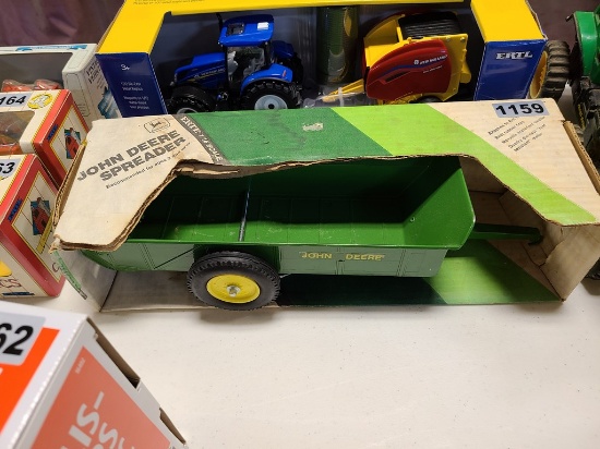 Ertl  Tractor