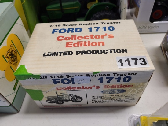 Ertl  Tractor
