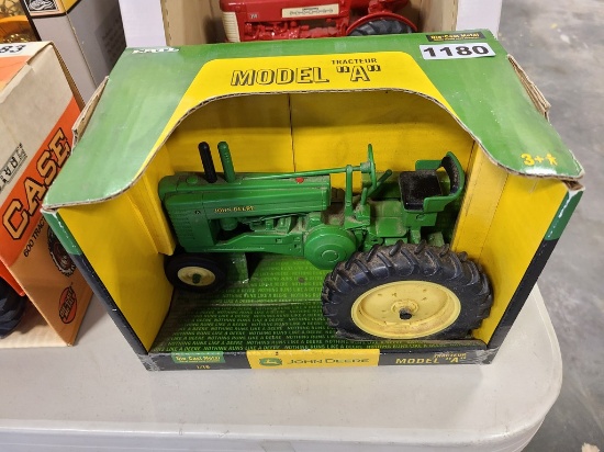 Ertl  Tractor