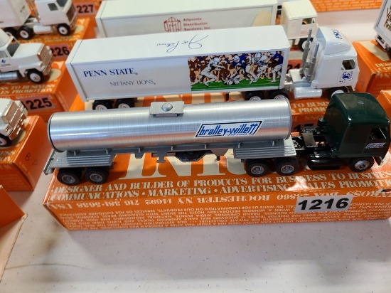Winross Truck With Tank Trailer