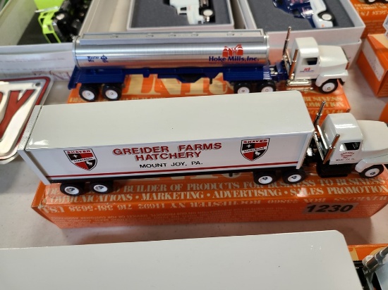 Winross Truck With Van Trailer