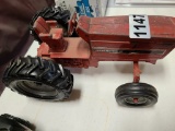 Ertl  Tractor