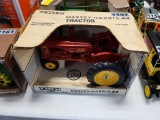 Ertl  Tractor