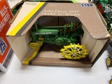 Ertl  Tractor