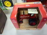 Ertl  Tractor