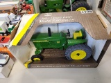 Ertl  Tractor